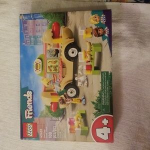 Lego friends hot dog food truck 42633